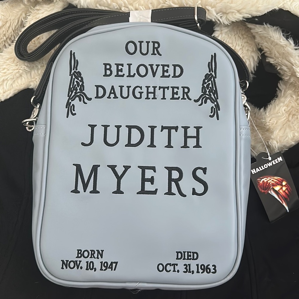 Trick or Treat Studios Halloween (1978) - Judith Myers Tombstone Bag. NEW